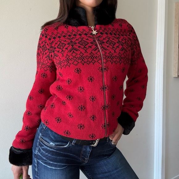 Vintage Acorn Red Nordic Zip Sweater with Faux Fur Trim - Picture 5 of 7